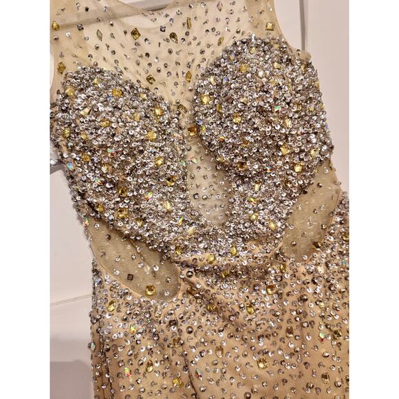 Mac Duggal Prom Formal Homecoming Nude Silver Size 2 NWT - Picture 4 of 10